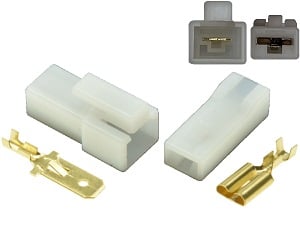 Battery voltage regulator connector set